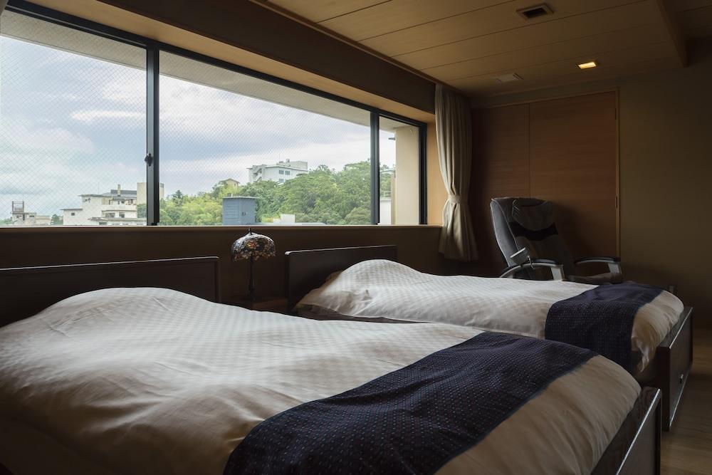 Hotel Tachibana Shikitei à Kaga  Extérieur photo