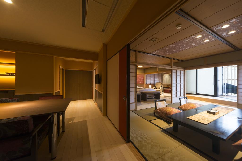 Hotel Tachibana Shikitei à Kaga  Extérieur photo