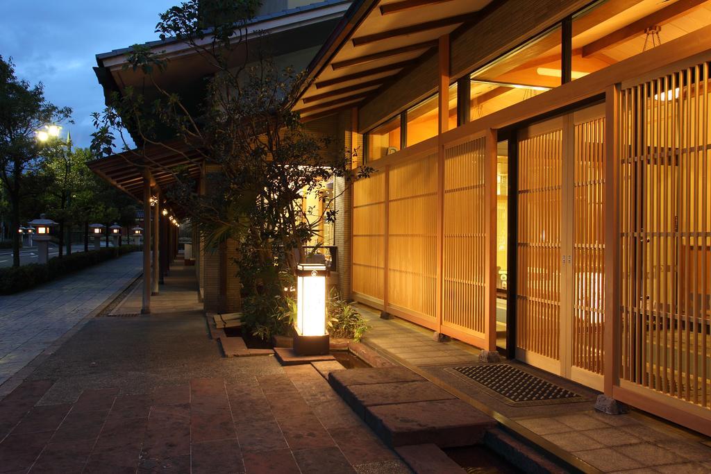 Hotel Tachibana Shikitei à Kaga  Extérieur photo