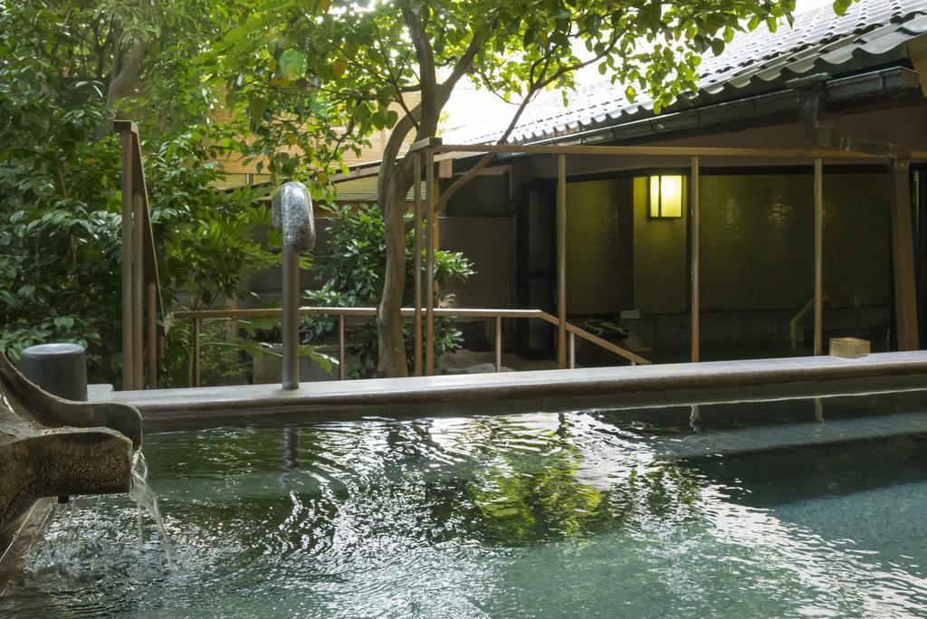 Hotel Tachibana Shikitei à Kaga  Extérieur photo