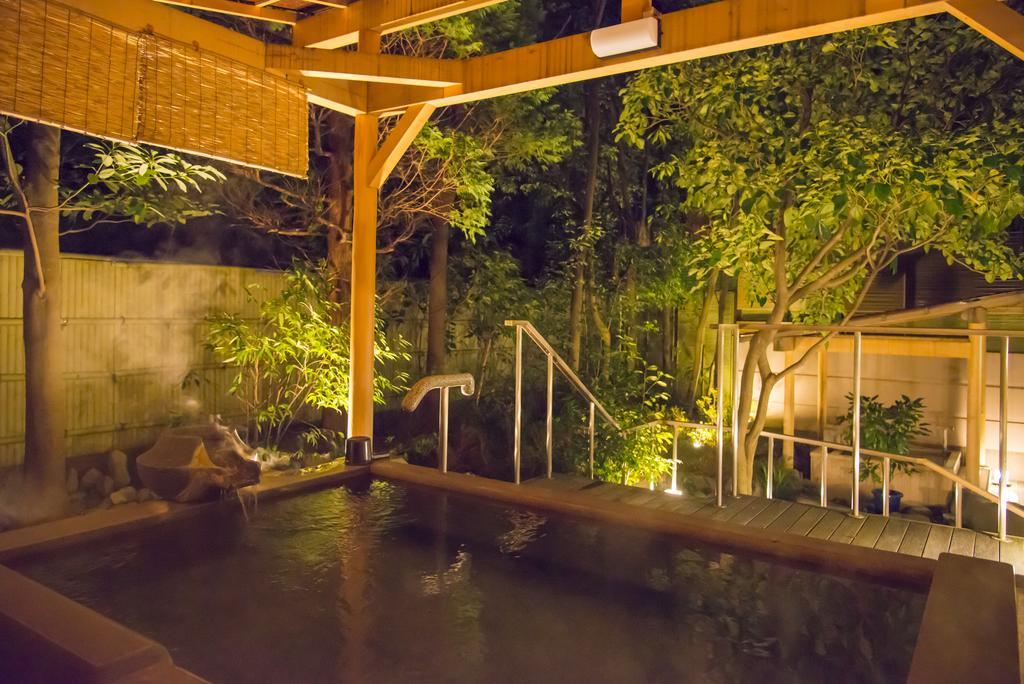 Hotel Tachibana Shikitei à Kaga  Extérieur photo